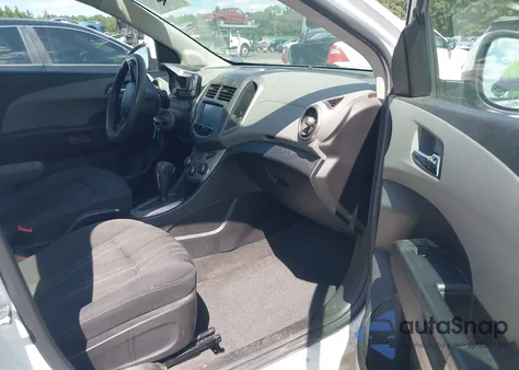 2016 Chevrolet Sonic Lt Auto из США, поврежденный, VIN 1G1JC5SH8G4103366